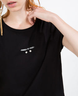 T-SHIRT WITH FLOWER APPLIQUÌä